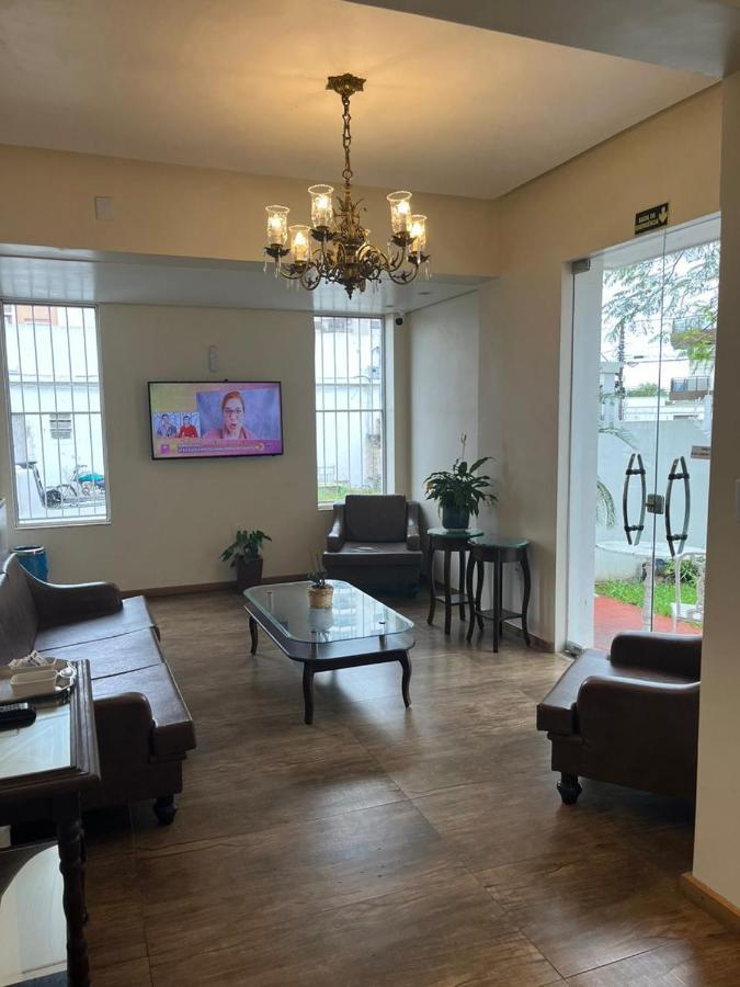 Barlos Hotel Уругуаяна Экстерьер фото