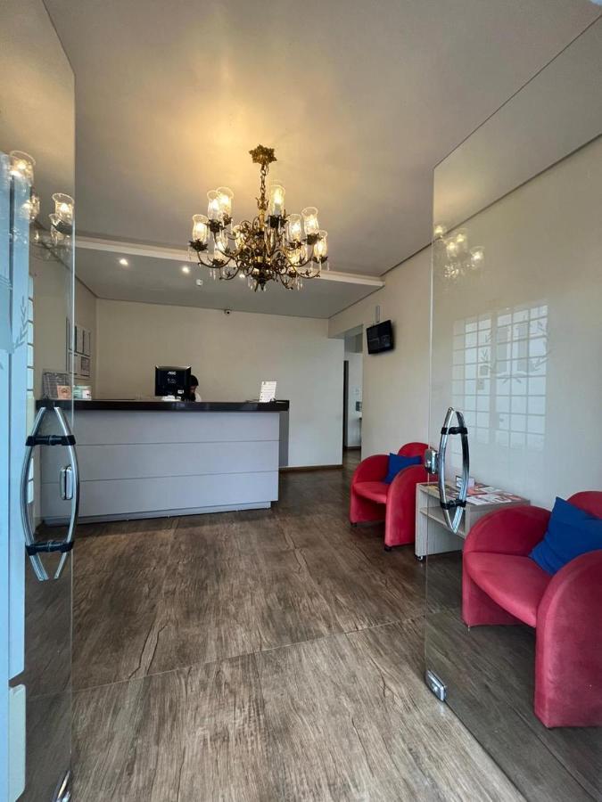 Barlos Hotel Уругуаяна Экстерьер фото